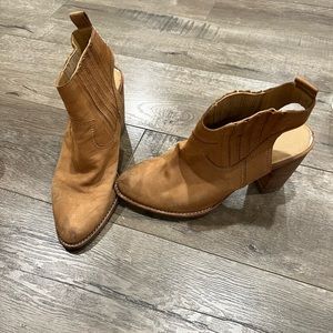 Dolce Vita Mule booties